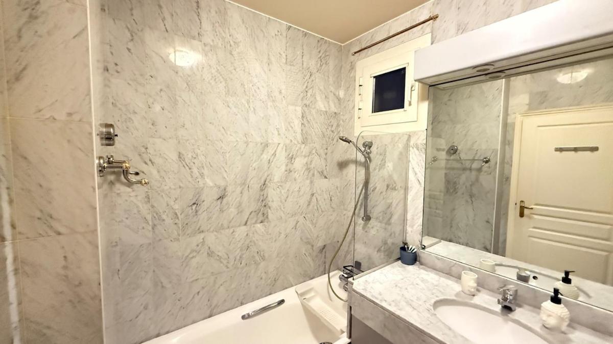 Appartamento Les Balcons De Victor Hugo Parigi